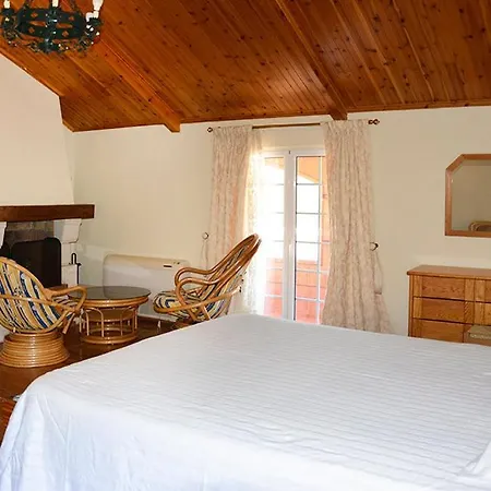 Sleeps 16 Pool Wifi *